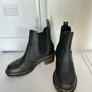 Dr. Martens Women's Cadence Chelsea Boot Size US 6